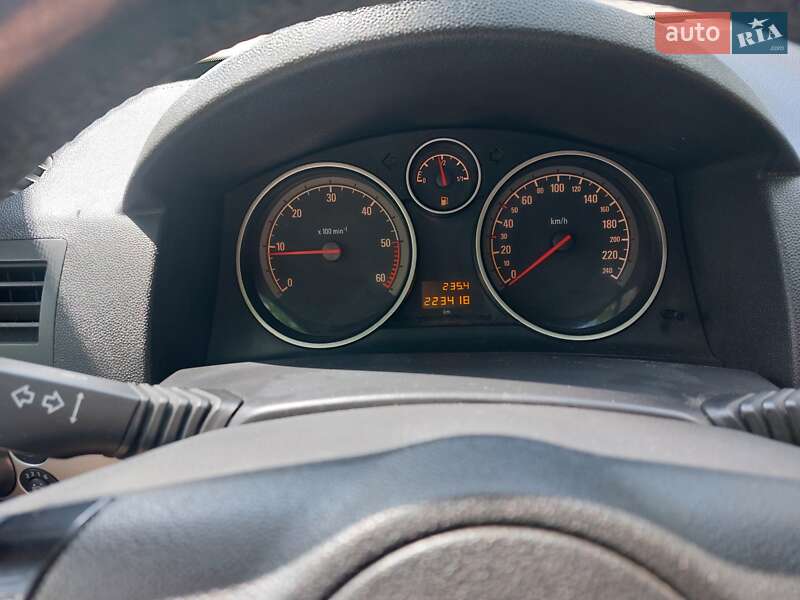 Универсал Opel Astra 2010 в Кропивницком фото 13 Универсал Opel Astra 2010 в Кропивницком