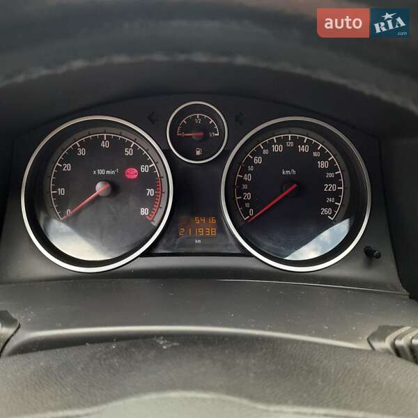 Седан Opel Astra 2008 в Трускавце
