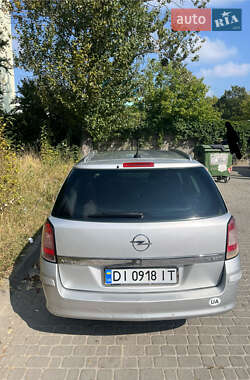 Универсал Opel Astra 2006 в 