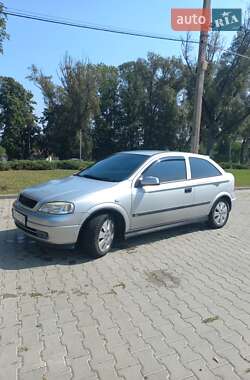 Хэтчбек Opel Astra 1999 в Кицмани