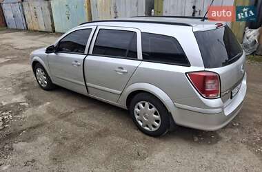 Універсал Opel Astra 2007 в Івано-Франківську