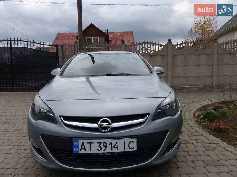 Универсал Opel Astra 2013 в Делятине