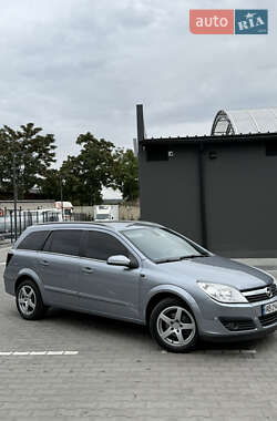 Универсал Opel Astra 2005 в Виннице