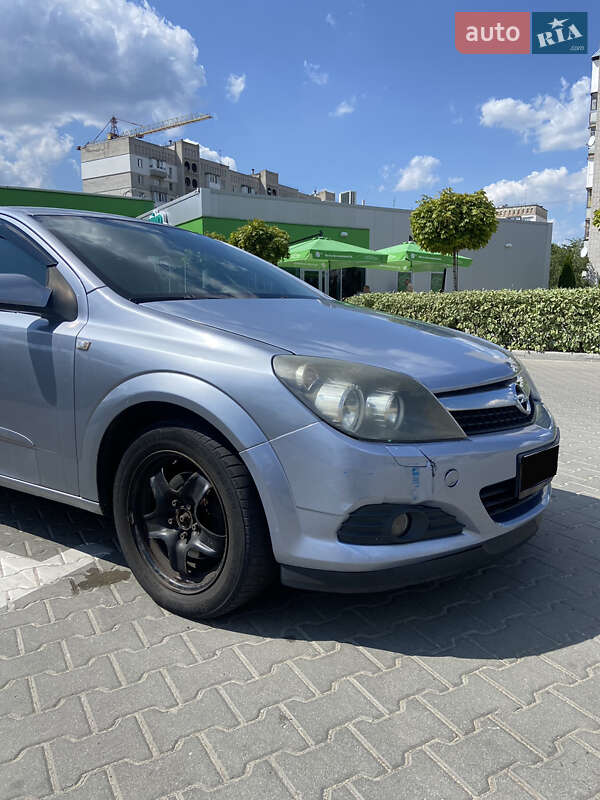 Купе Opel Astra 2007 в Днепре