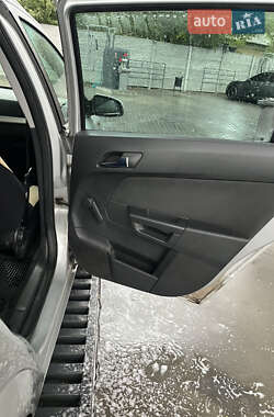 Универсал Opel Astra 2008 в 