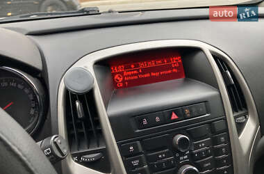 Хэтчбек Opel Astra 2010 в 