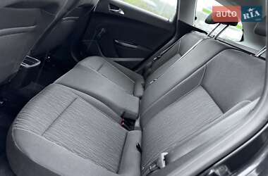 Универсал Opel Astra 2013 в 