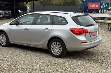 Универсал Opel Astra 2015 в 