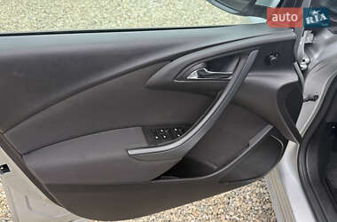 Универсал Opel Astra 2015 в 