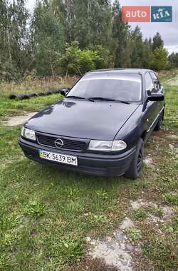 Седан Opel Astra 1994 в Костопілі