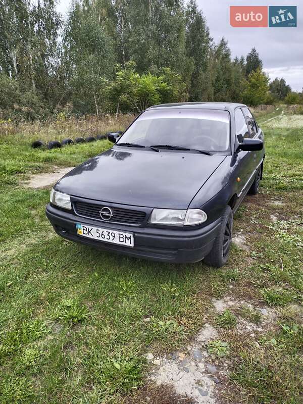 Седан Opel Astra 1994 в 