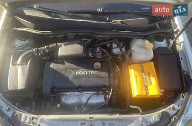 Универсал Opel Astra 2005 в 