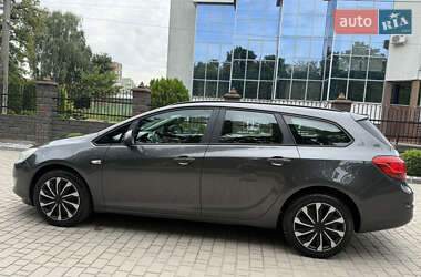 Универсал Opel Astra 2011 в 