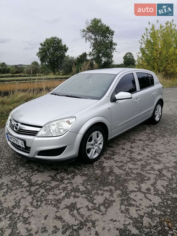 Хетчбек Opel Astra 2009 в Бердичеві