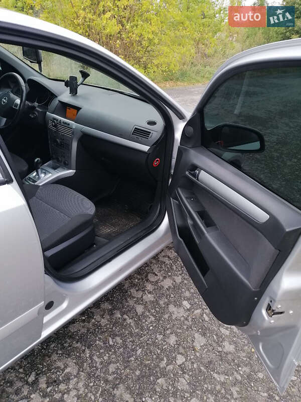 Хетчбек Opel Astra 2009 в Бердичеві