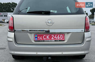 Универсал Opel Astra 2006 в 