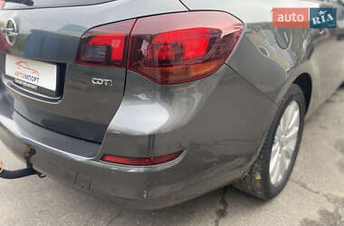 Универсал Opel Astra 2011 в 
