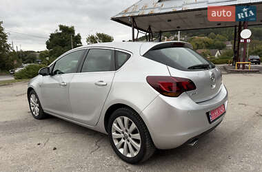 Хэтчбек Opel Astra 2010 в 