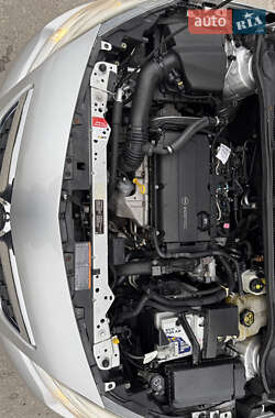 Хэтчбек Opel Astra 2010 в 