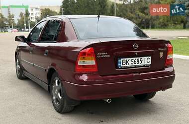 Седан Opel Astra 2008 в 