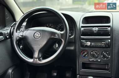 Седан Opel Astra 2008 в 