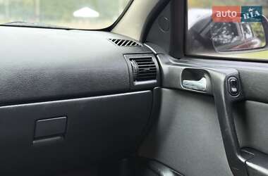 Седан Opel Astra 2008 в 