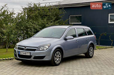 Універсал Opel Astra 2006 в Жовкві