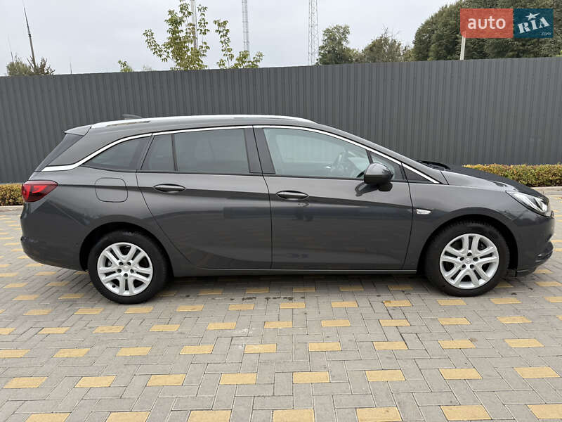 Универсал Opel Astra 2016 в Виннице