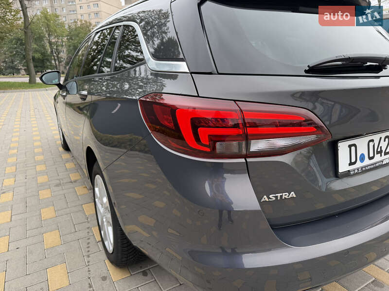 Универсал Opel Astra 2016 в Виннице