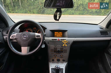 Универсал Opel Astra 2009 в 