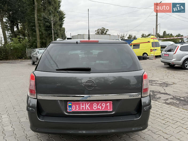 Универсал Opel Astra 2009 в Виннице
