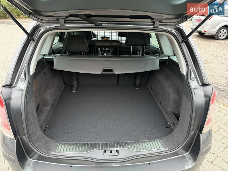 Универсал Opel Astra 2009 в Виннице