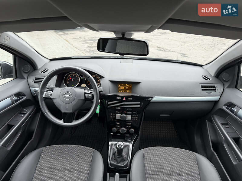 Универсал Opel Astra 2009 в Виннице