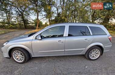 Универсал Opel Astra 2006 в 