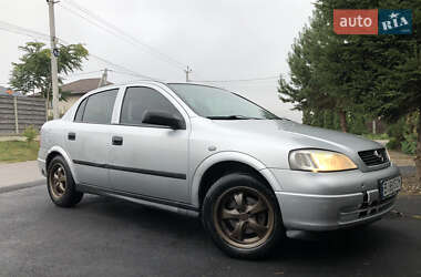 Седан Opel Astra 2005 в 