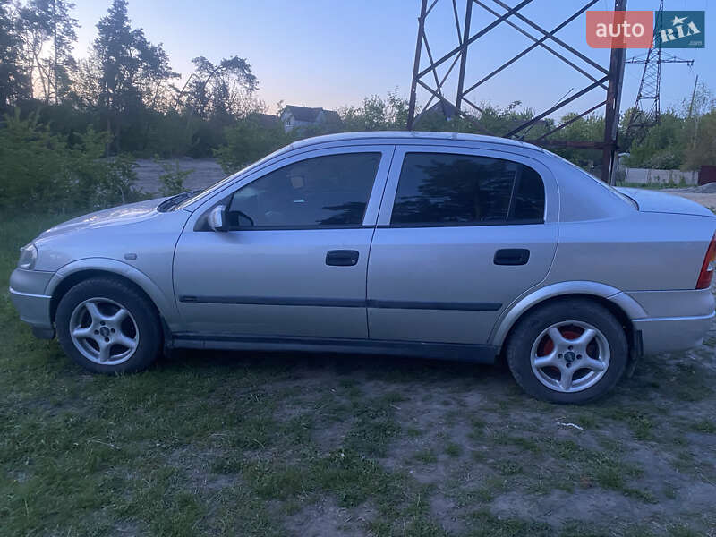 Седан Opel Astra 2002 в Житомире