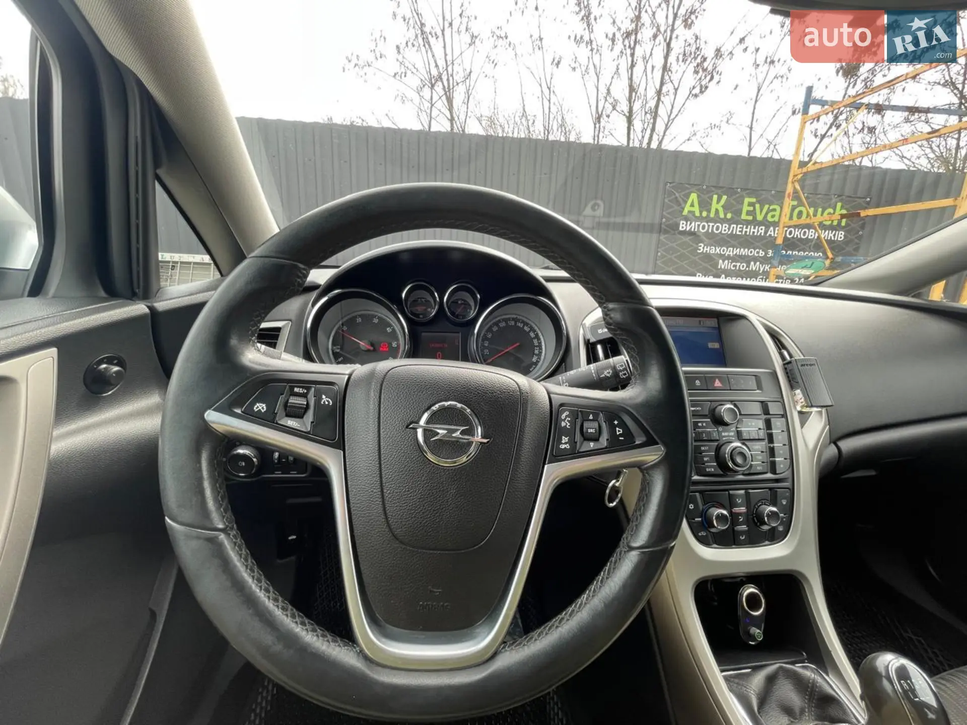 2011 Opel Astra - мініатюра 12