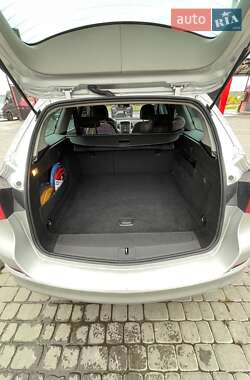 Универсал Opel Astra 2011 в 