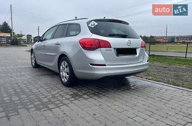 Универсал Opel Astra 2011 в 