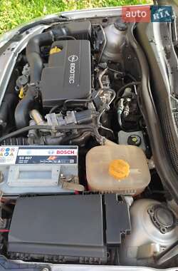 Универсал Opel Astra 2009 в 
