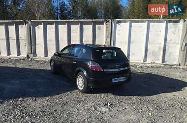 Хэтчбек Opel Astra 2009 в 