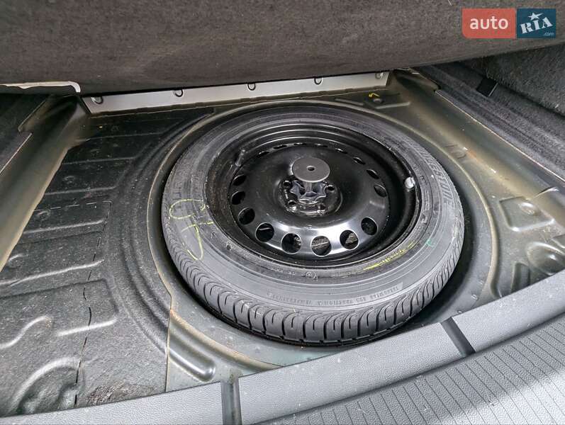 Универсал Opel Astra 2011 в Луцке