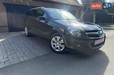 Универсал Opel Astra 2009 в Днепре