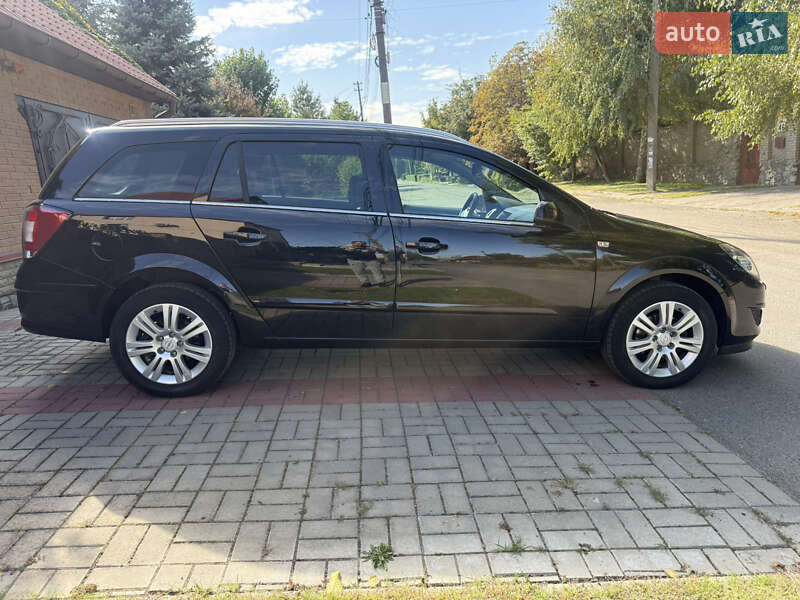 Универсал Opel Astra 2009 в Днепре фото 5 Универсал Opel Astra 2009 в Днепре
