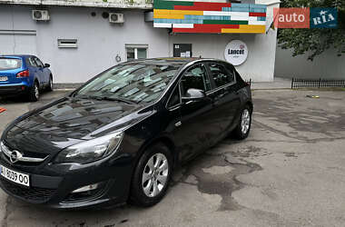 Хетчбек Opel Astra 2015 в Києві