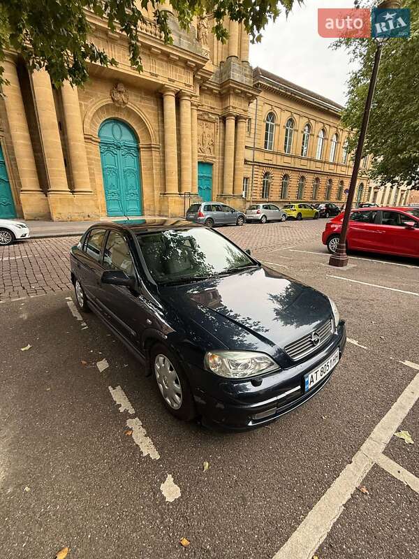 Хэтчбек Opel Astra 2002 в Калуше