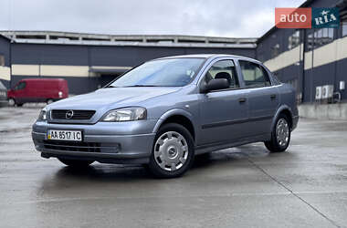 Седан Opel Astra 2009 в 