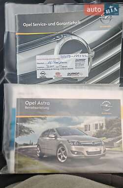 Универсал Opel Astra 2010 в 