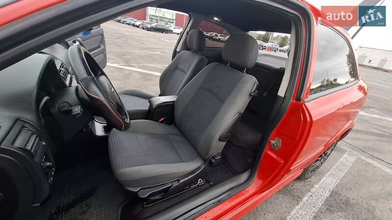 Купе Opel Astra 2003 в Киеве фото 15 Купе Opel Astra 2003 в Киеве