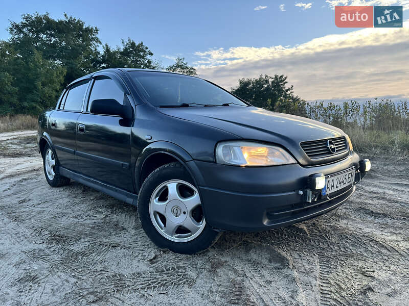 Opel Astra 2006